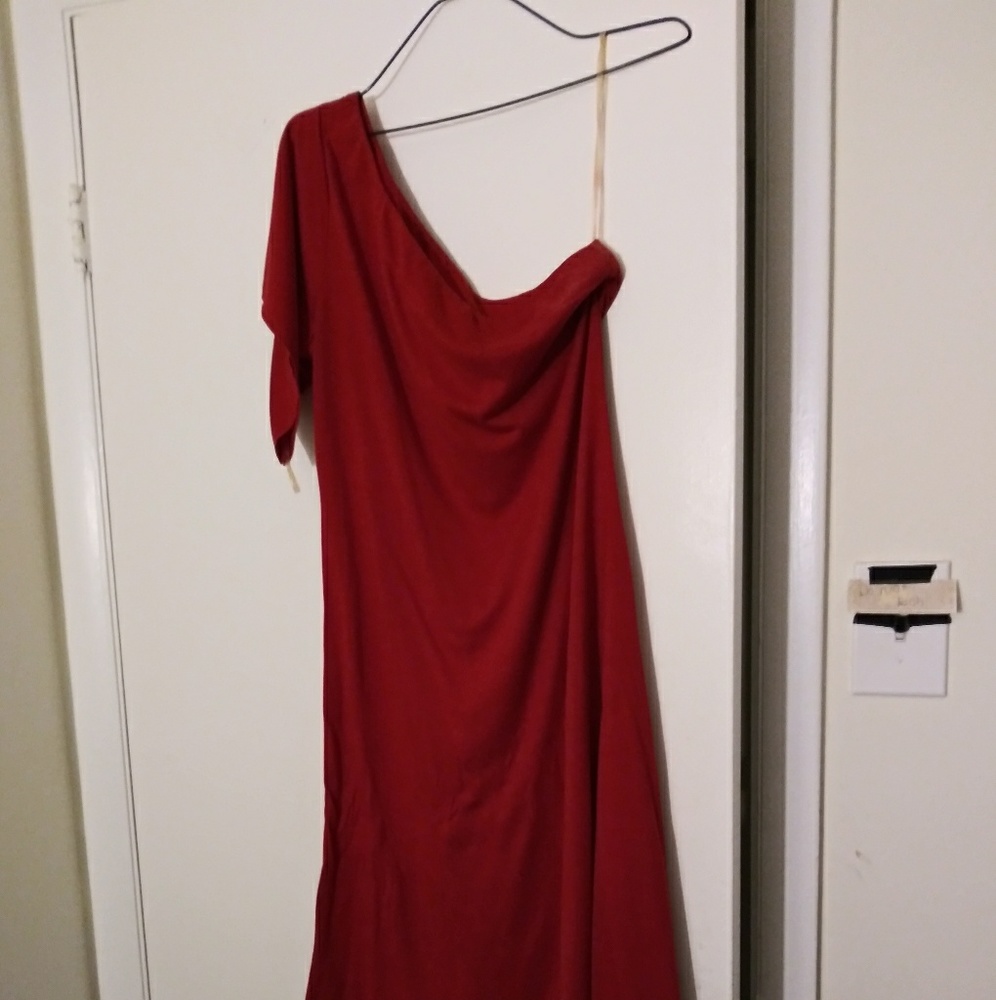 Dresses - Picture 2 of 4